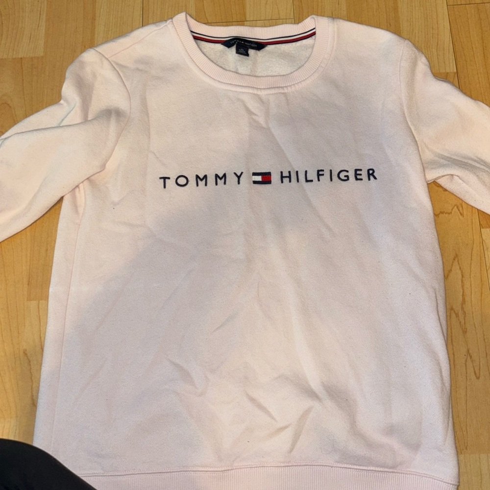 tommy hilfiger crew neck